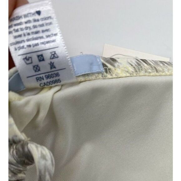 EBERJEY Bikini Top Womens Small S Gray Print String NEW Gisele Earth REVOLVE - Picture 8 of 8